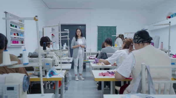 Кәсіптегі әйелдер: қолдау мен мүмкіндіктер