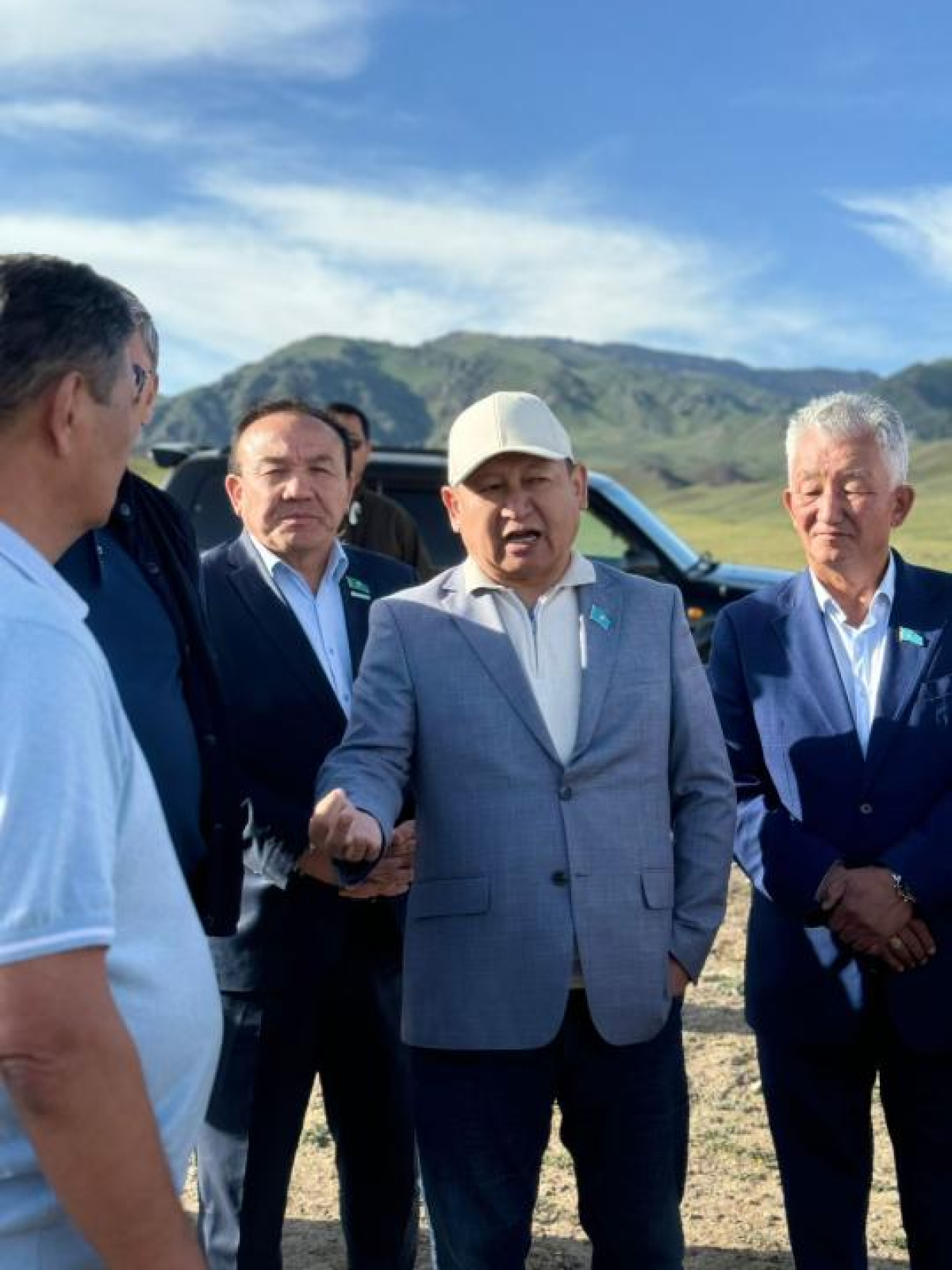 Поручено разобраться с нарушениями на строительстве плотин в Райымбекском районе