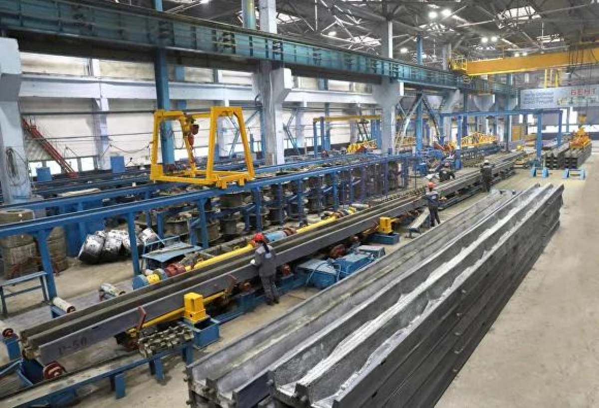 В Илийском районе прошёл выездной общественный приём на одном из крупнейших предприятий