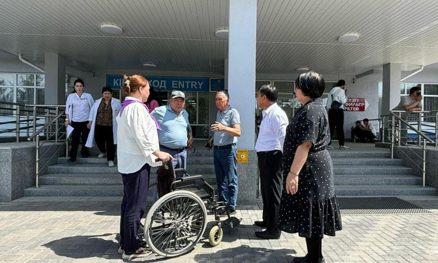 Почти 800 объектов адаптированы для людей с инвалидностью в Алматинской области
