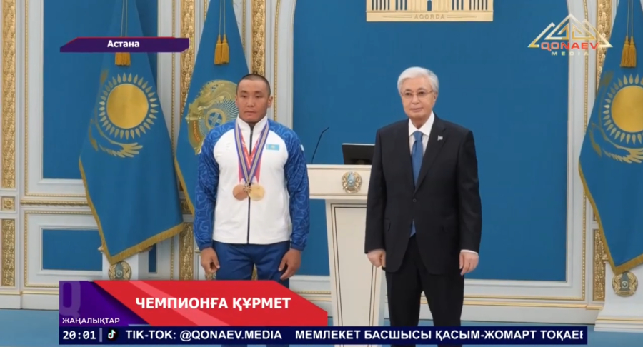 Ақордада Паралимпиада чемпионы Ербол Хамитов марапатталды