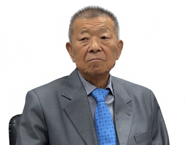 Александр Чжен: Қаламен бірге өткен 55 жылдық еңбек жолы